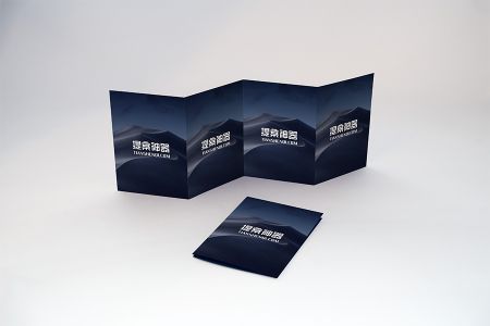 高清多种形式折页组合展示样机素材
