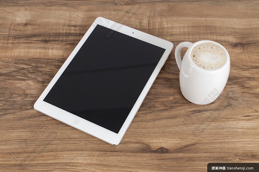 高清简约木质桌子白瓷杯iPad组合场景样机素材