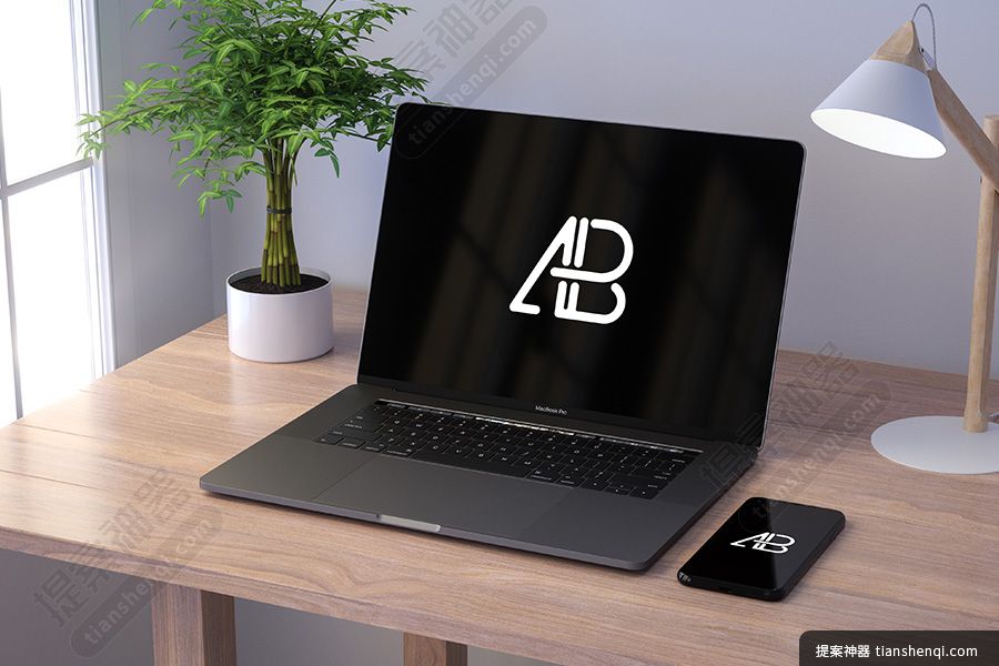高清简约办公场景与Macbook组合展示样机素材