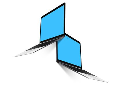 白色背景高清简单两台侧面Macbook屏幕可切换贴图样机素材