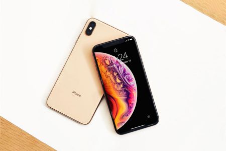 白色背景金色iPhone-Xs屏幕可更换细节展示样机素材