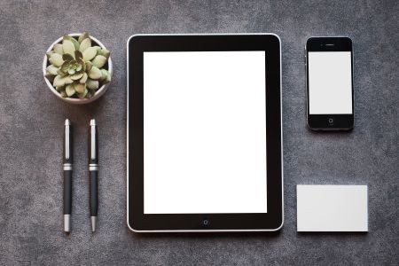 深色背景简约iPhone、iPad笔组合样机贴图素材